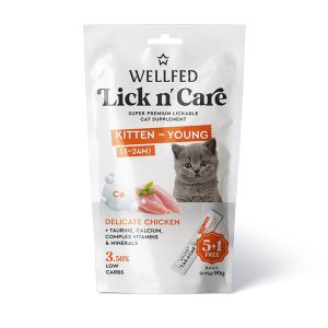 WELLFED Lick n’ Care Kitten & Young Poulet – 5+1 × 15 g