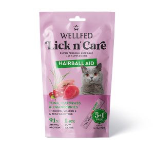 WELLFED Lick n’ Care Hairball Aid Thon, Herbe à Chat & Cranberries – 5+1 × 15 g